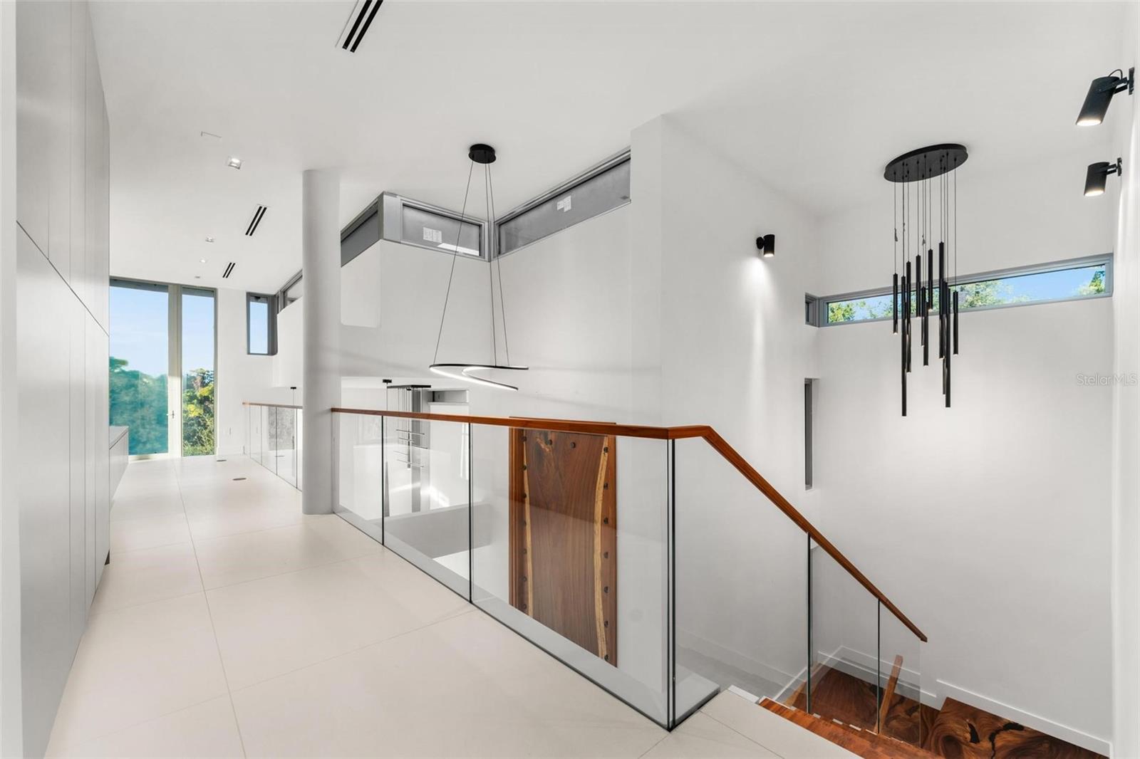 O6260493 Property Photo