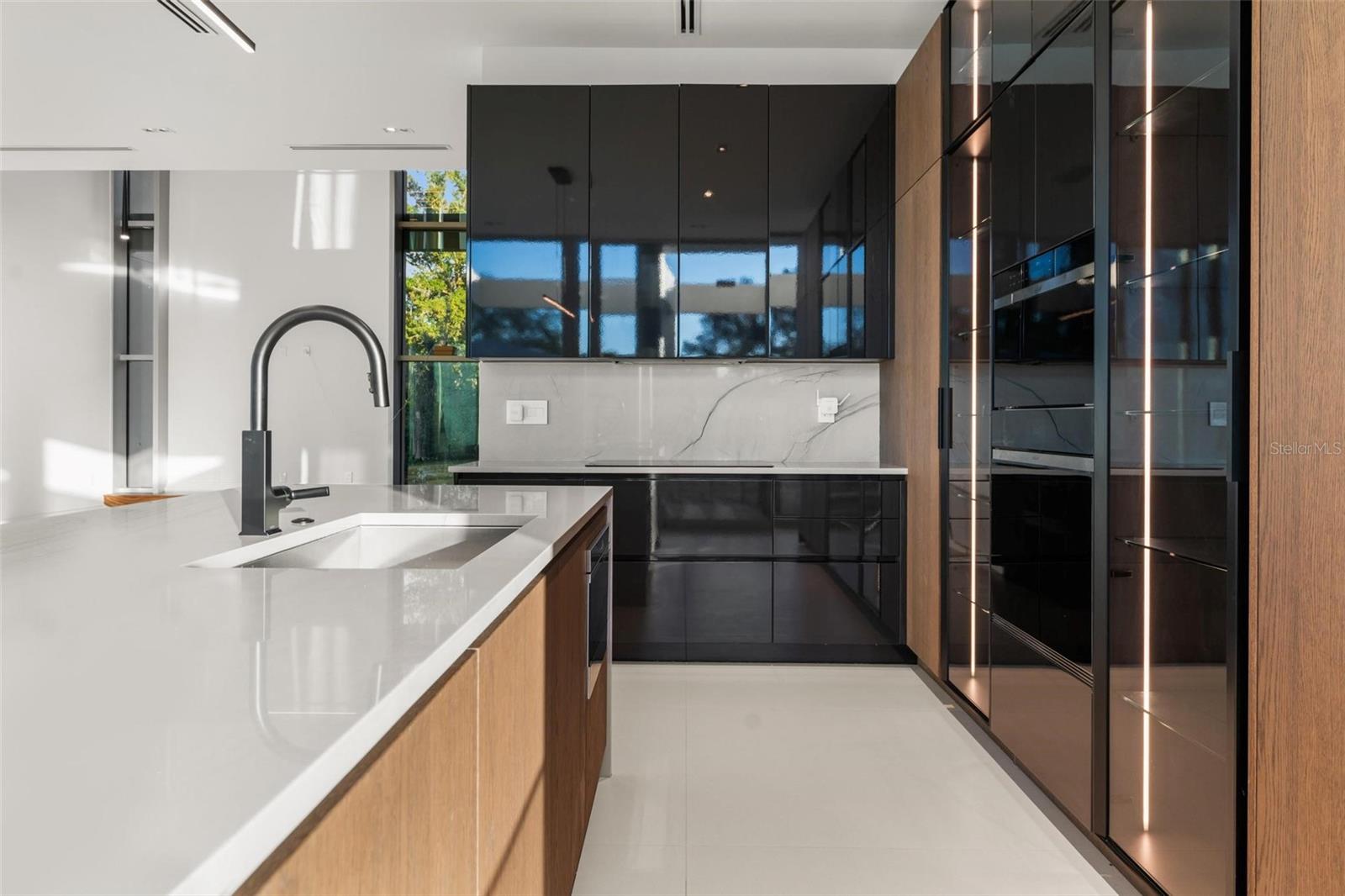 O6260493 Property Photo