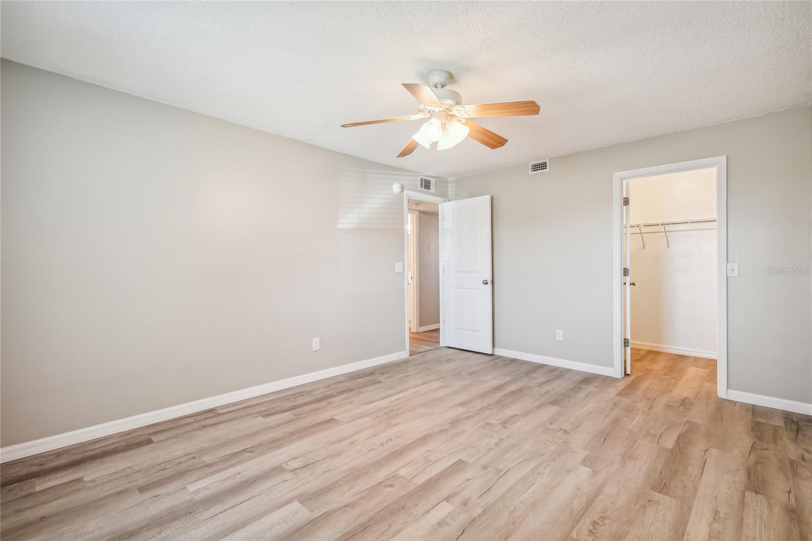 9134 TUDOR DR #M108, TAMPA, FL, 33615