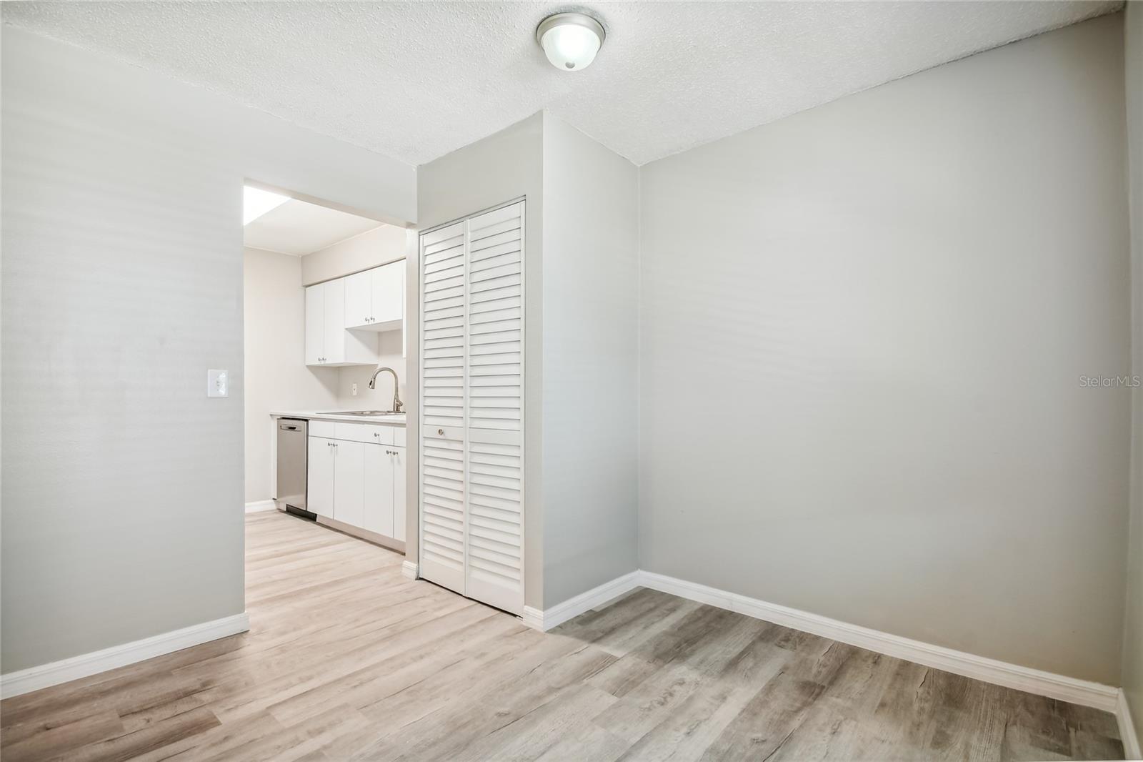 9134 TUDOR DR #M108, TAMPA, FL, 33615