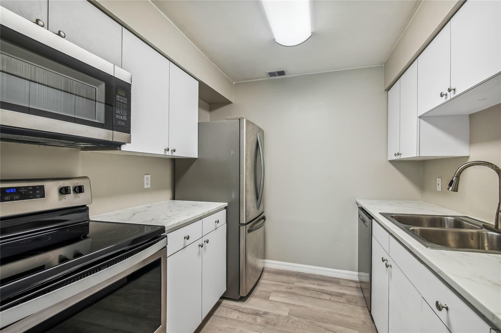 9134 TUDOR DR #M108, TAMPA, FL, 33615
