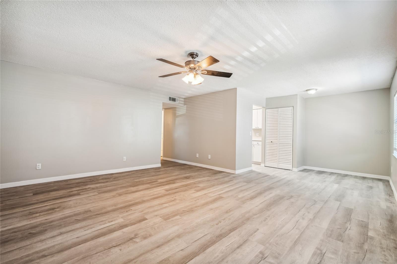 9134 TUDOR DR #M108, TAMPA, FL, 33615