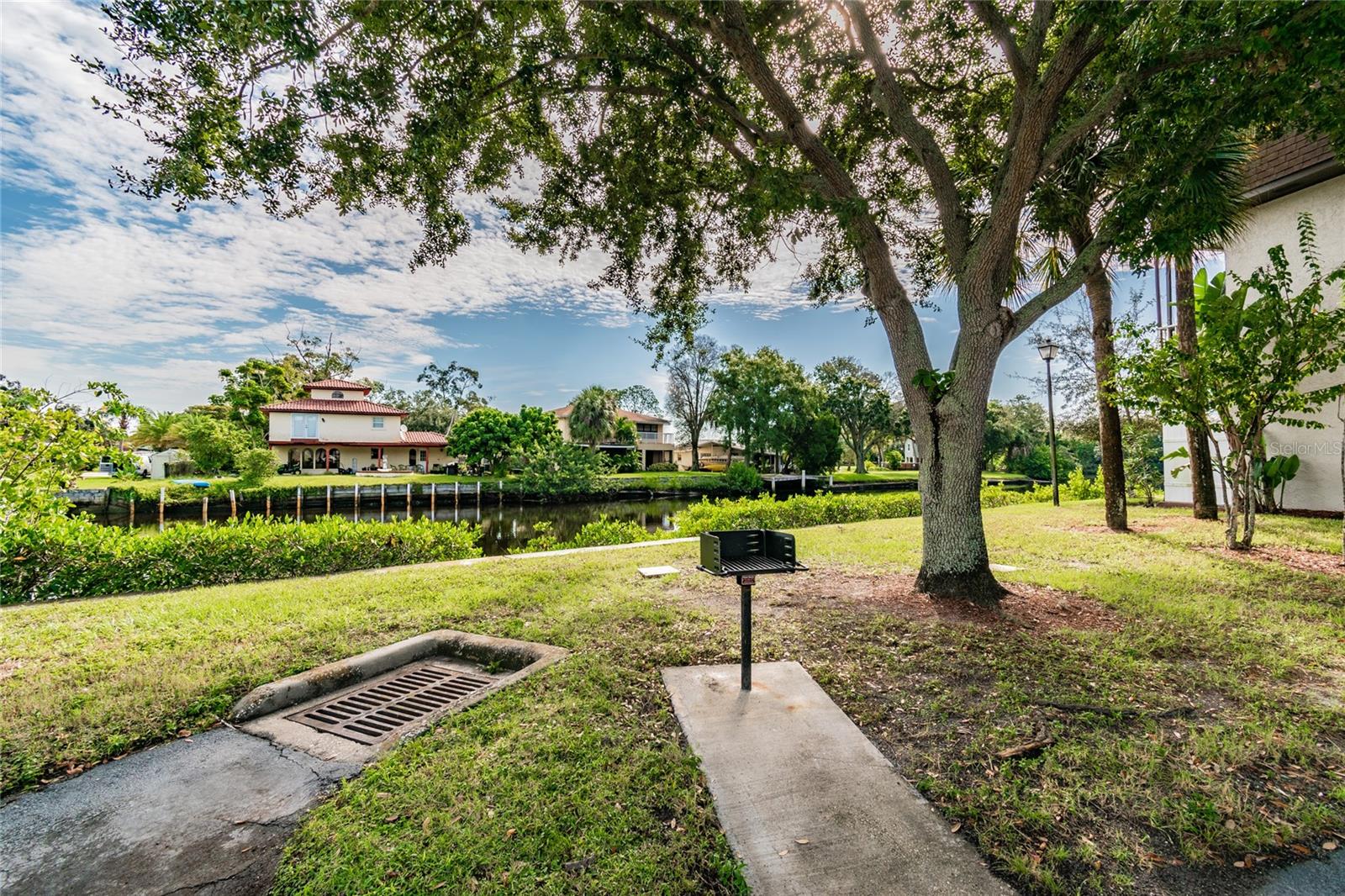 9134 TUDOR DR #M108, TAMPA, FL, 33615