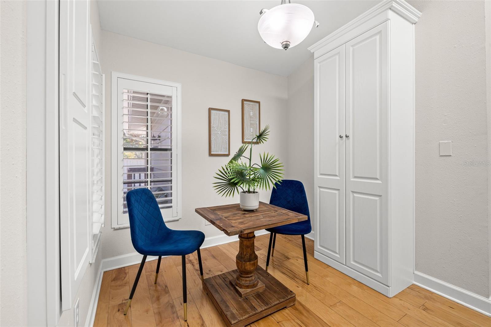 725 CAYA COSTA CT NE, ST PETERSBURG, FL, 33702