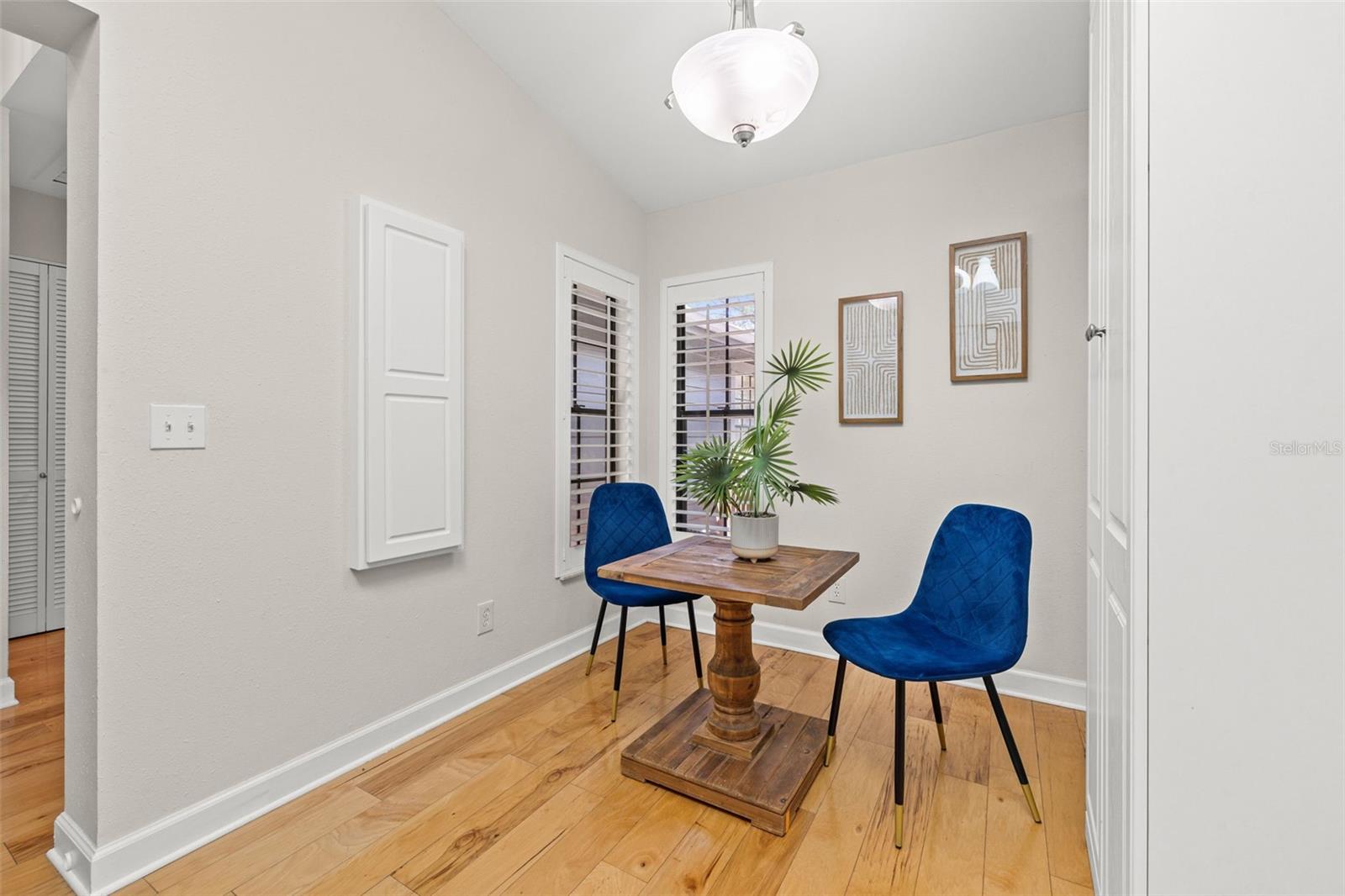 725 CAYA COSTA CT NE, ST PETERSBURG, FL, 33702