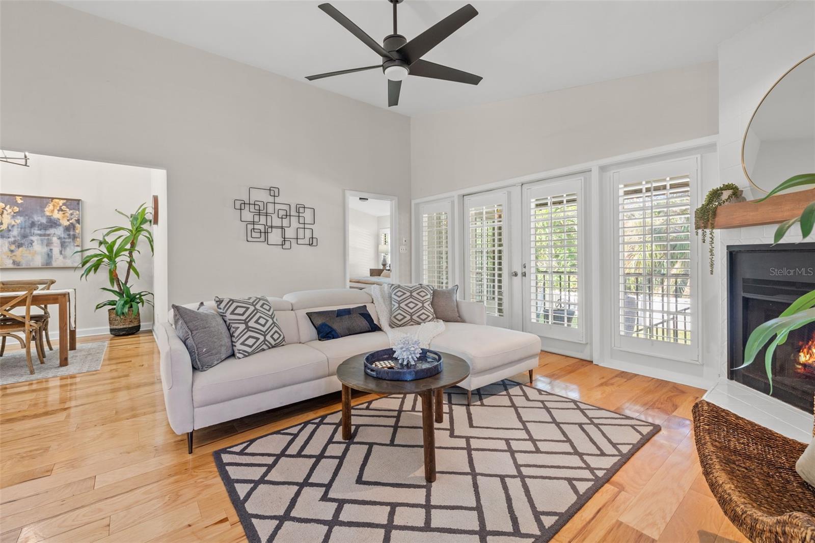 725 CAYA COSTA CT NE, ST PETERSBURG, FL, 33702