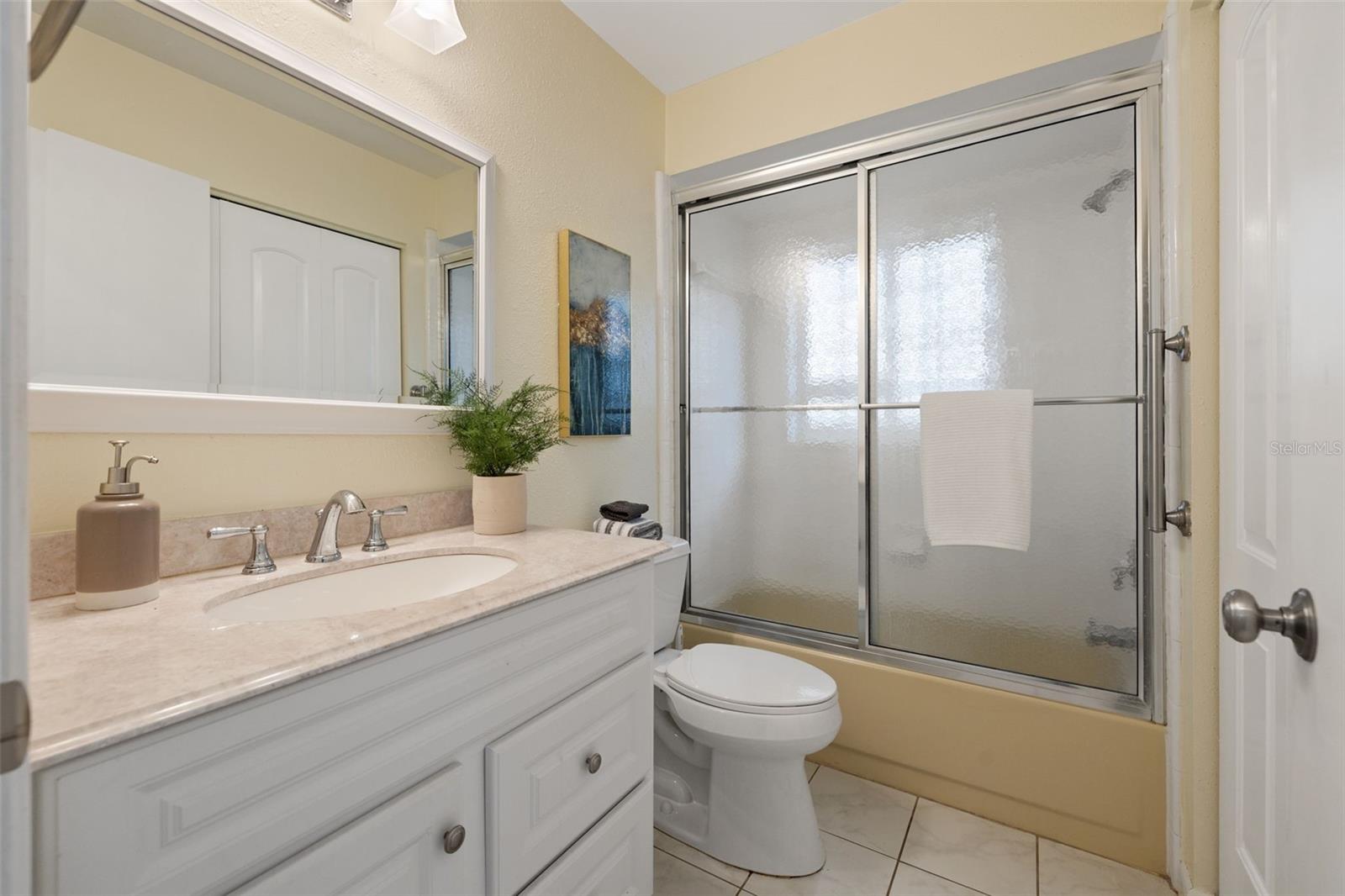 725 CAYA COSTA CT NE, ST PETERSBURG, FL, 33702