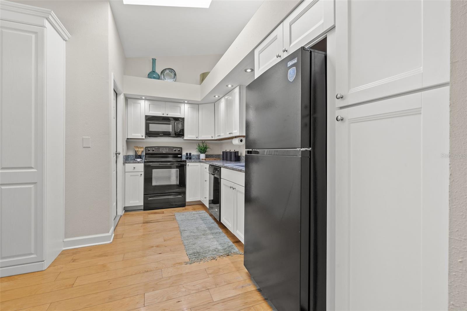 725 CAYA COSTA CT NE, ST PETERSBURG, FL, 33702