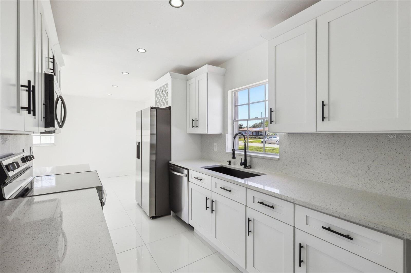 6007 AMBASSADOR DR, TAMPA, FL, 33615
