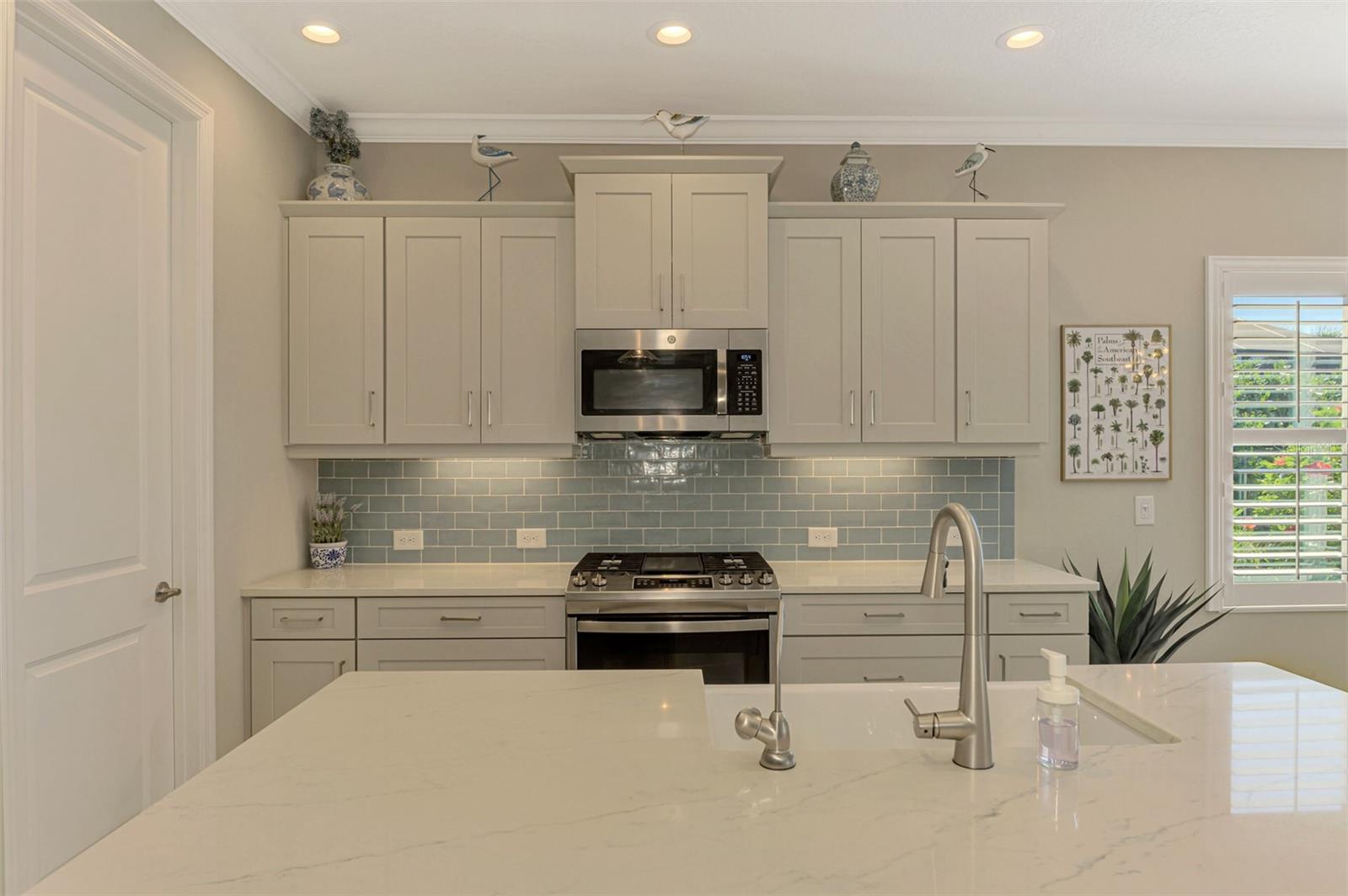 26790 WEISKOPF DR, ENGLEWOOD, FL, 34223