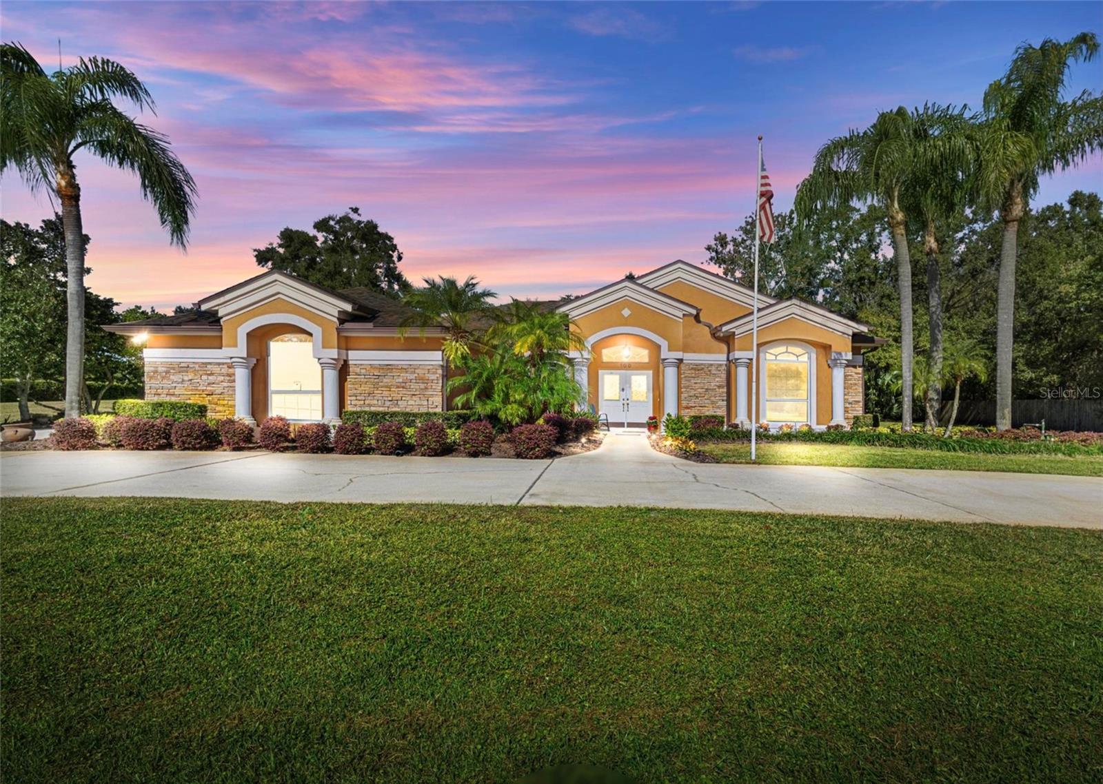 100 MICHAEL DR, OVIEDO, FL, 32765