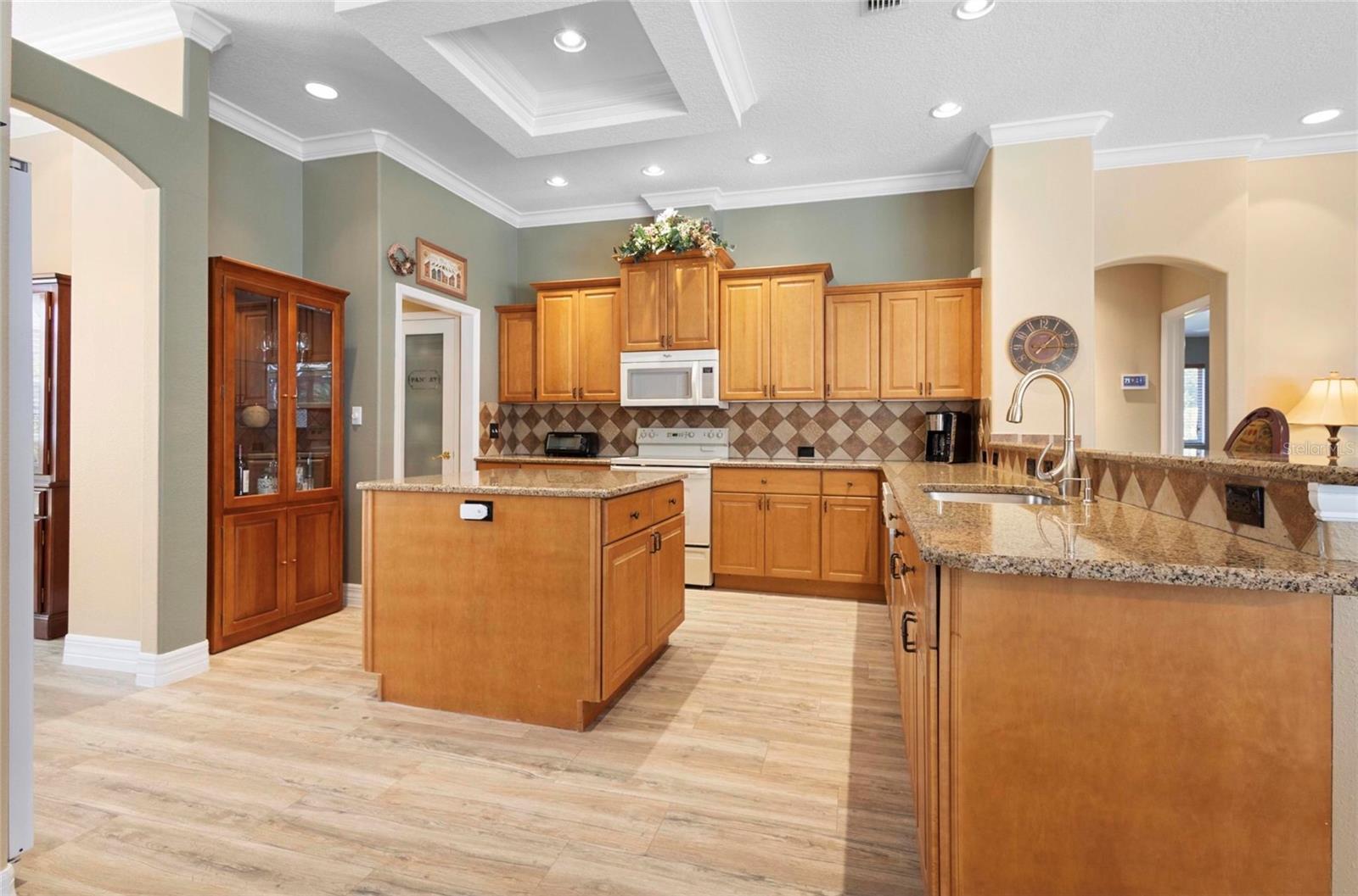 100 MICHAEL DR, OVIEDO, FL, 32765