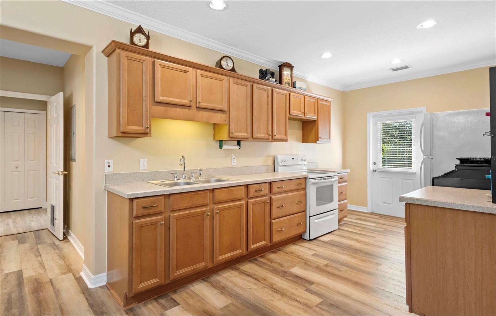 100 MICHAEL DR, OVIEDO, FL, 32765