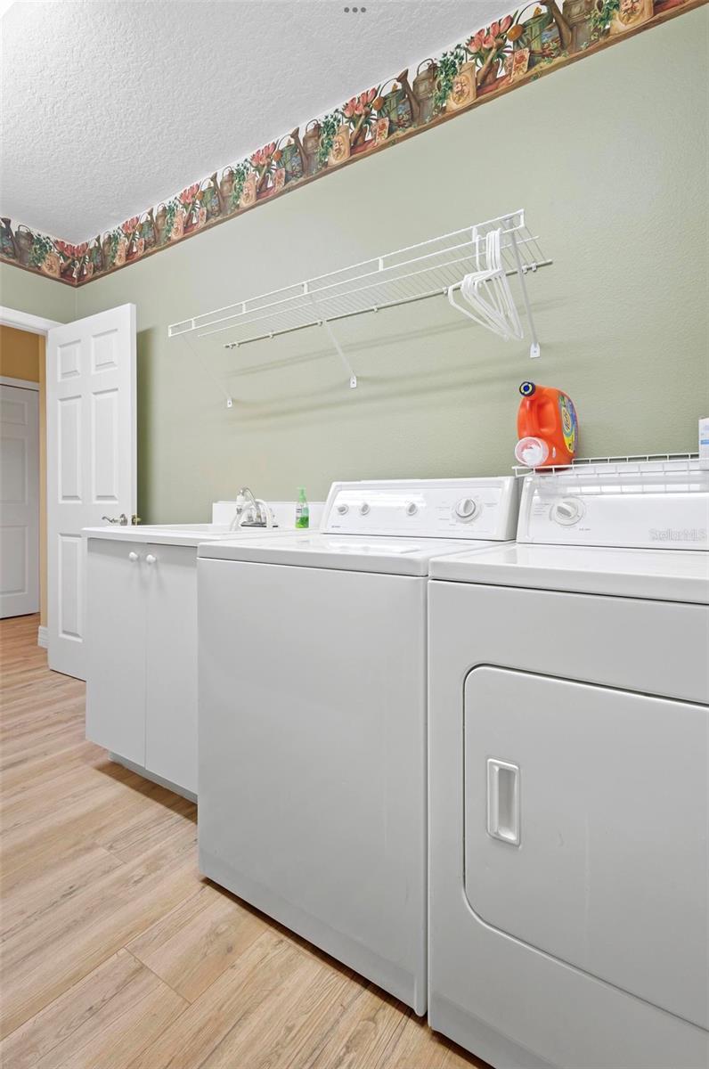 100 MICHAEL DR, OVIEDO, FL, 32765