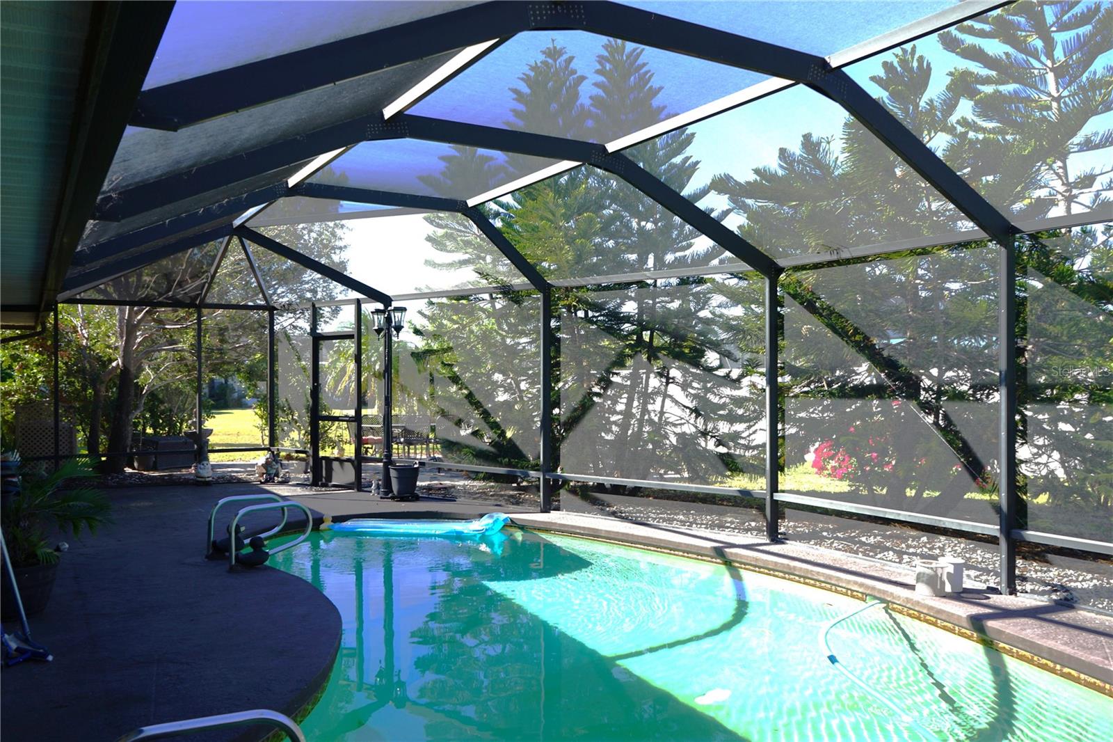 1727 COCO PALM CIR, SUN CITY CENTER, FL, 33573