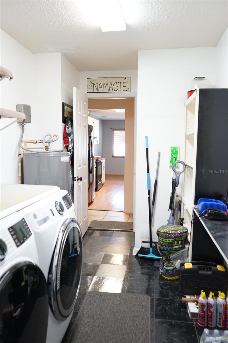 1727 COCO PALM CIR, SUN CITY CENTER, FL, 33573