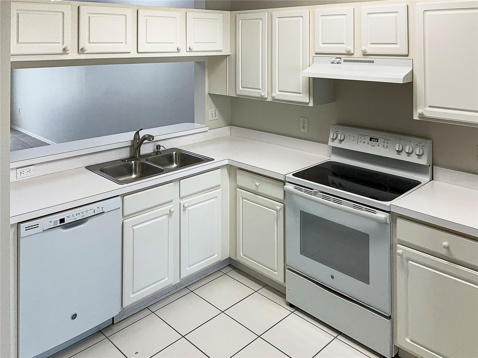 2346 LAKE WOODBERRY CIR, BRANDON, FL, 33510