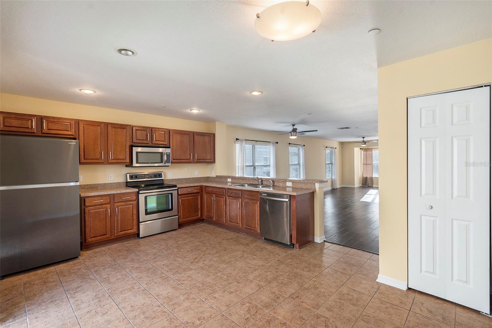 4405 TUSCAN LOON DR, TAMPA, FL, 33619