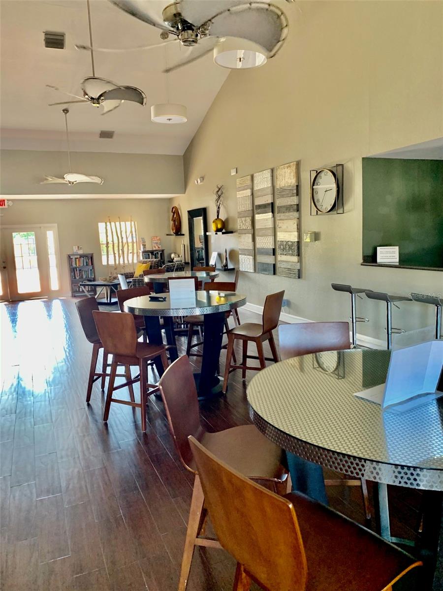 135 POMPANO DR SE #135, ST PETERSBURG, FL, 33705