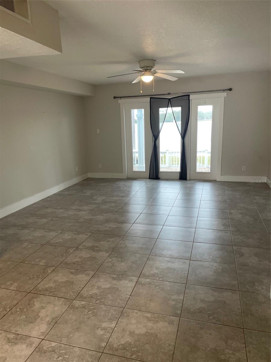 135 POMPANO DR SE #135, ST PETERSBURG, FL, 33705