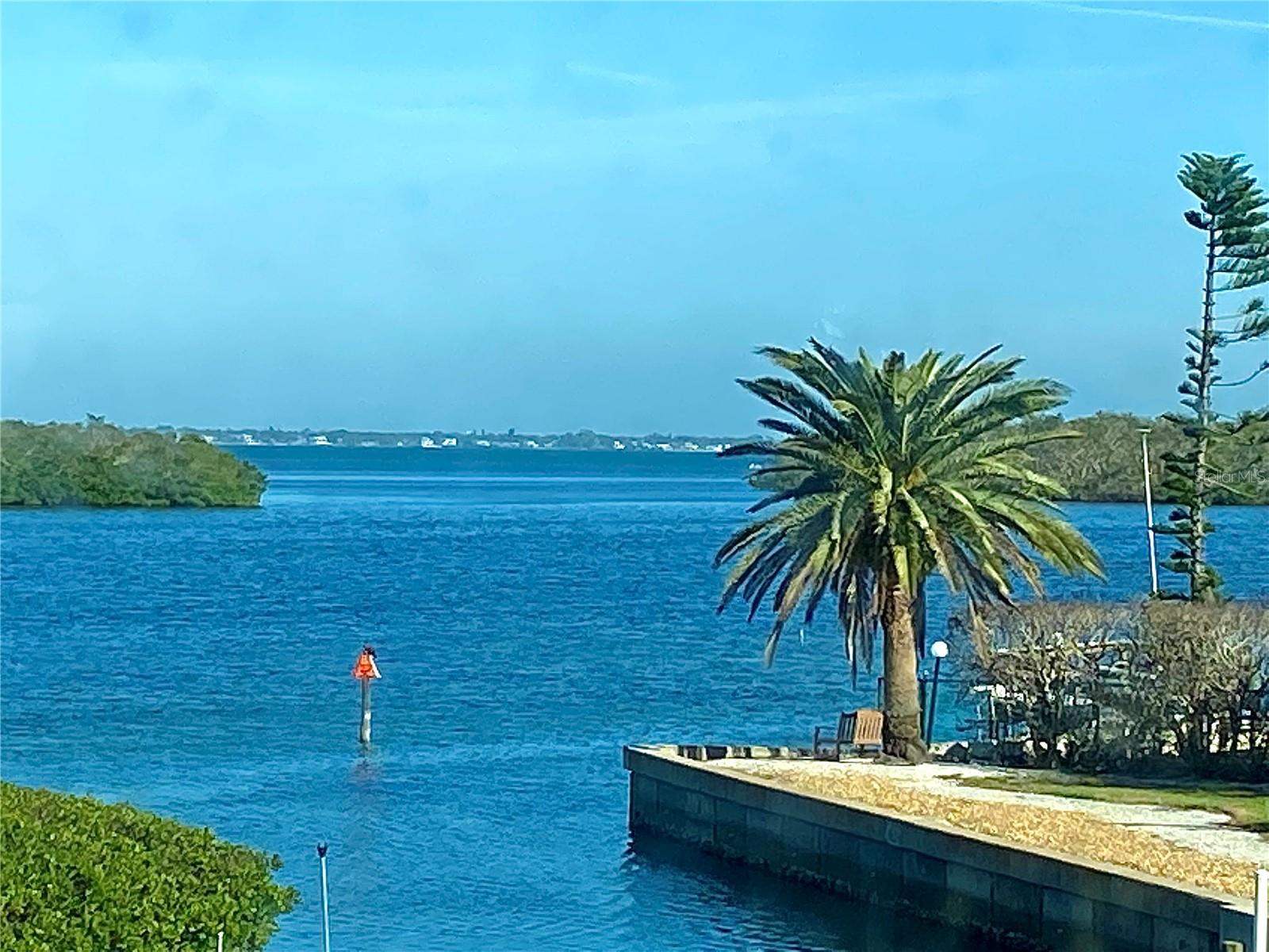 4500 GULF OF MEXICO DR #205, LONGBOAT KEY, FL, 34228