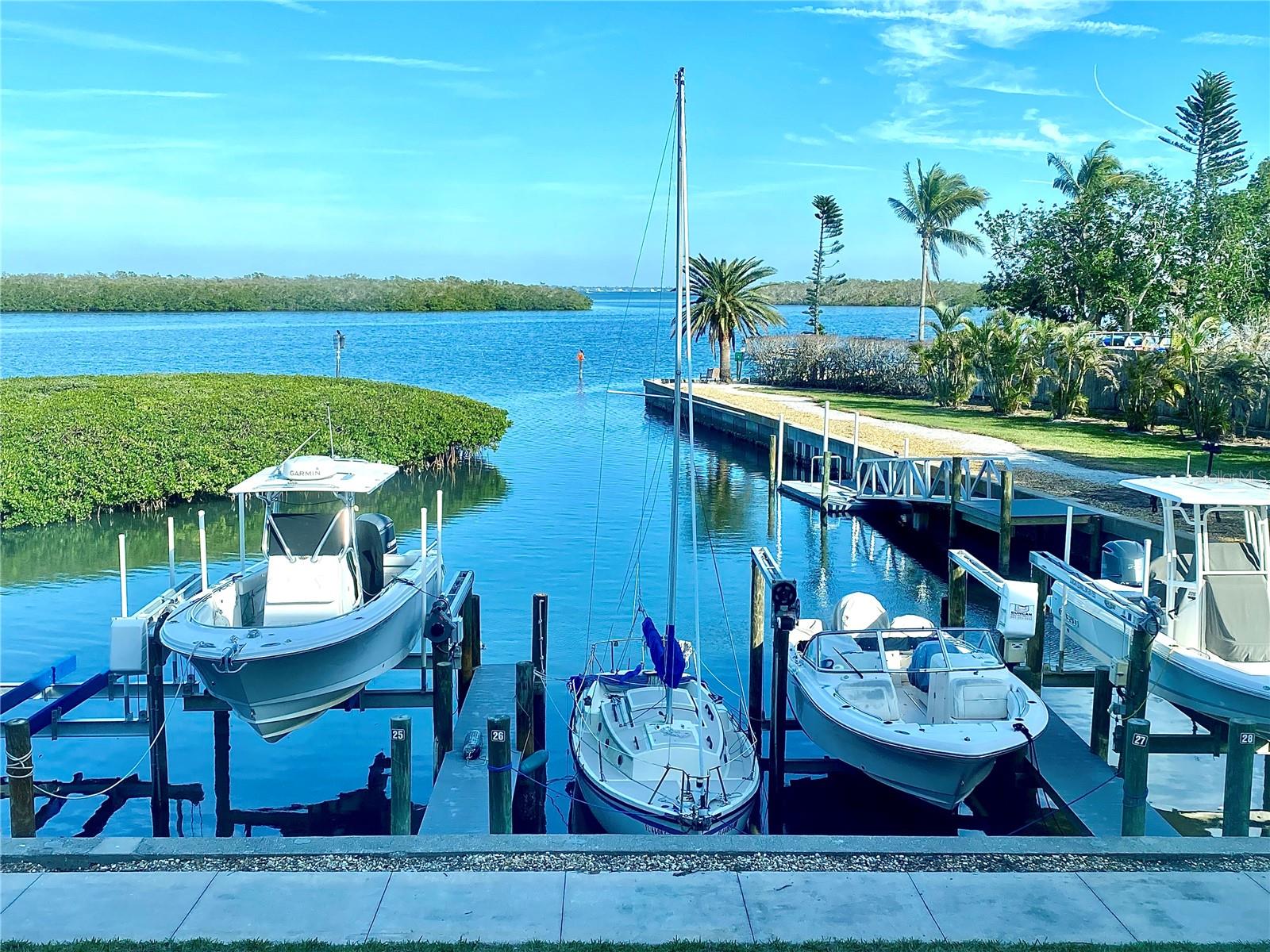 4500 GULF OF MEXICO DR #205, LONGBOAT KEY, FL, 34228