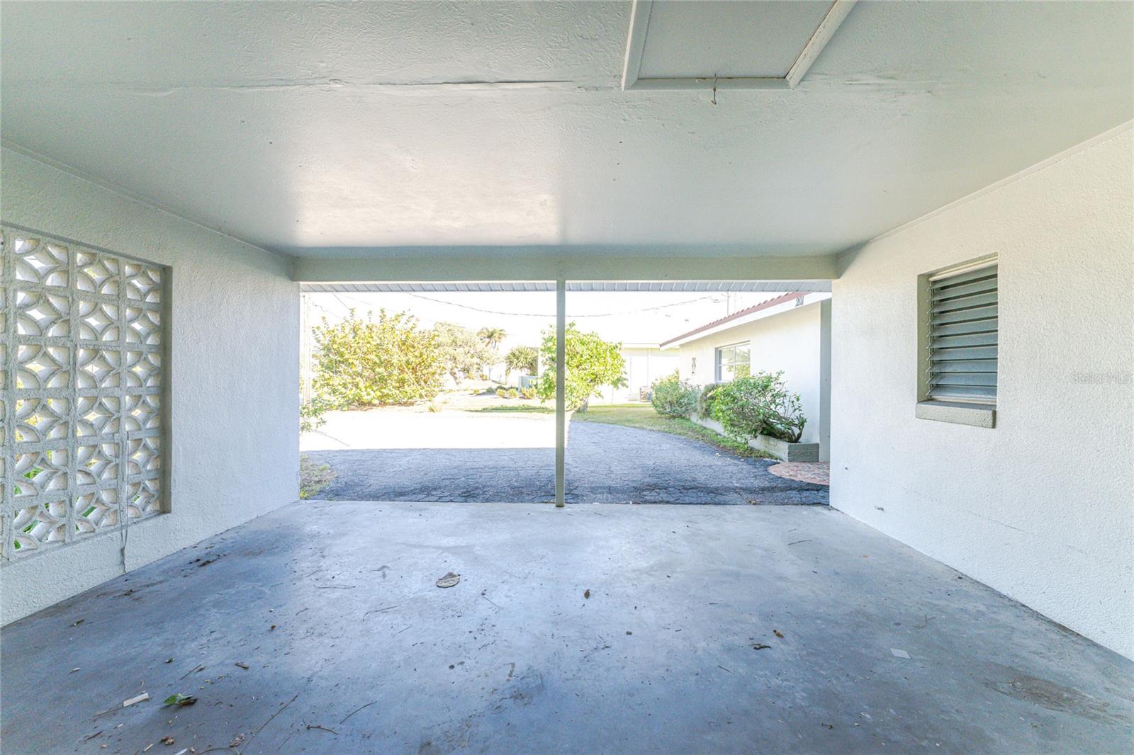 2111 BAYOU RD, PUNTA GORDA, FL, 33950
