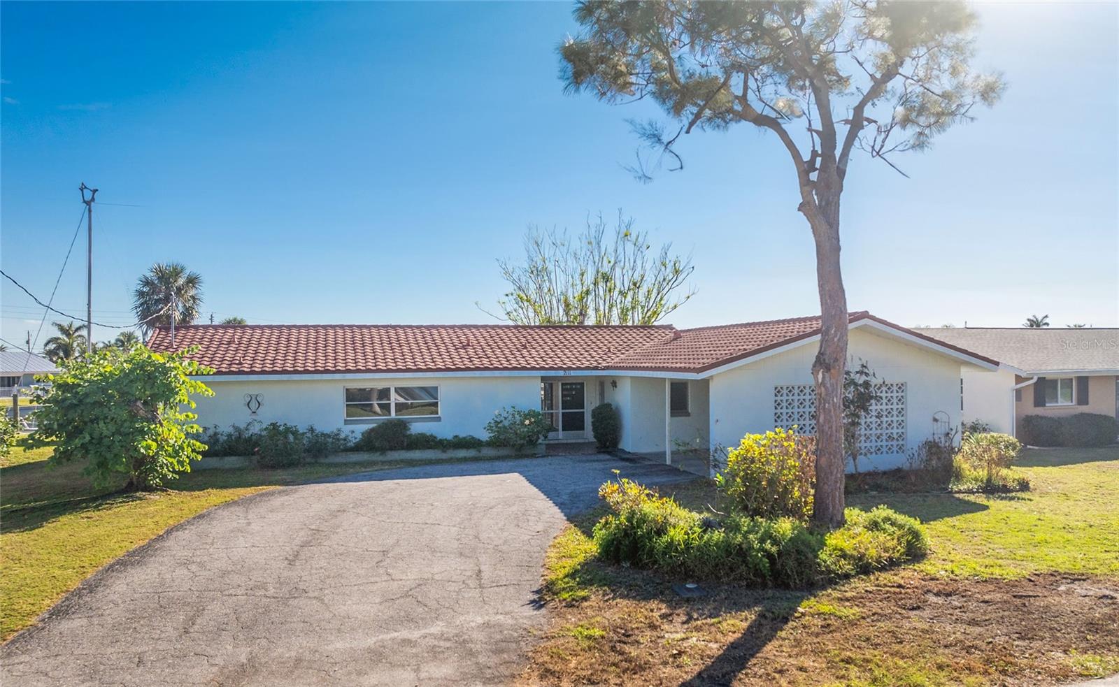 2111 BAYOU RD, PUNTA GORDA, FL, 33950