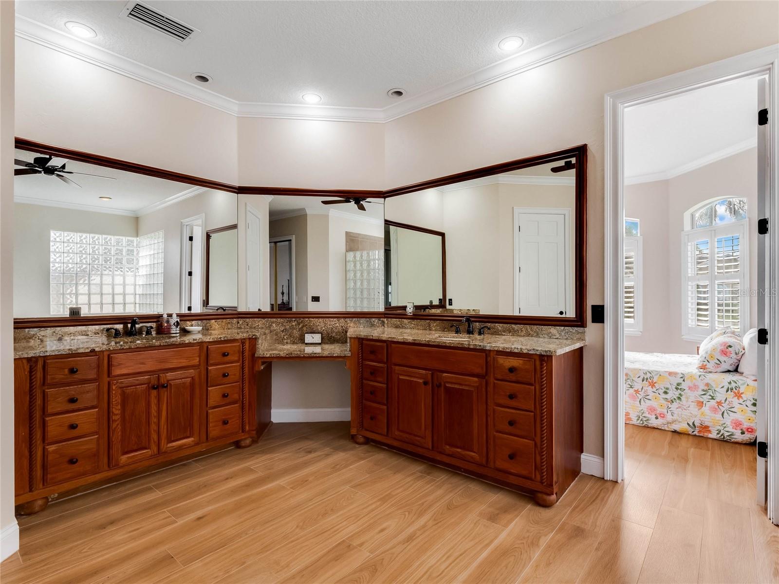 8503 SAND LAKE SHORES DR, ORLANDO, FL, 32836