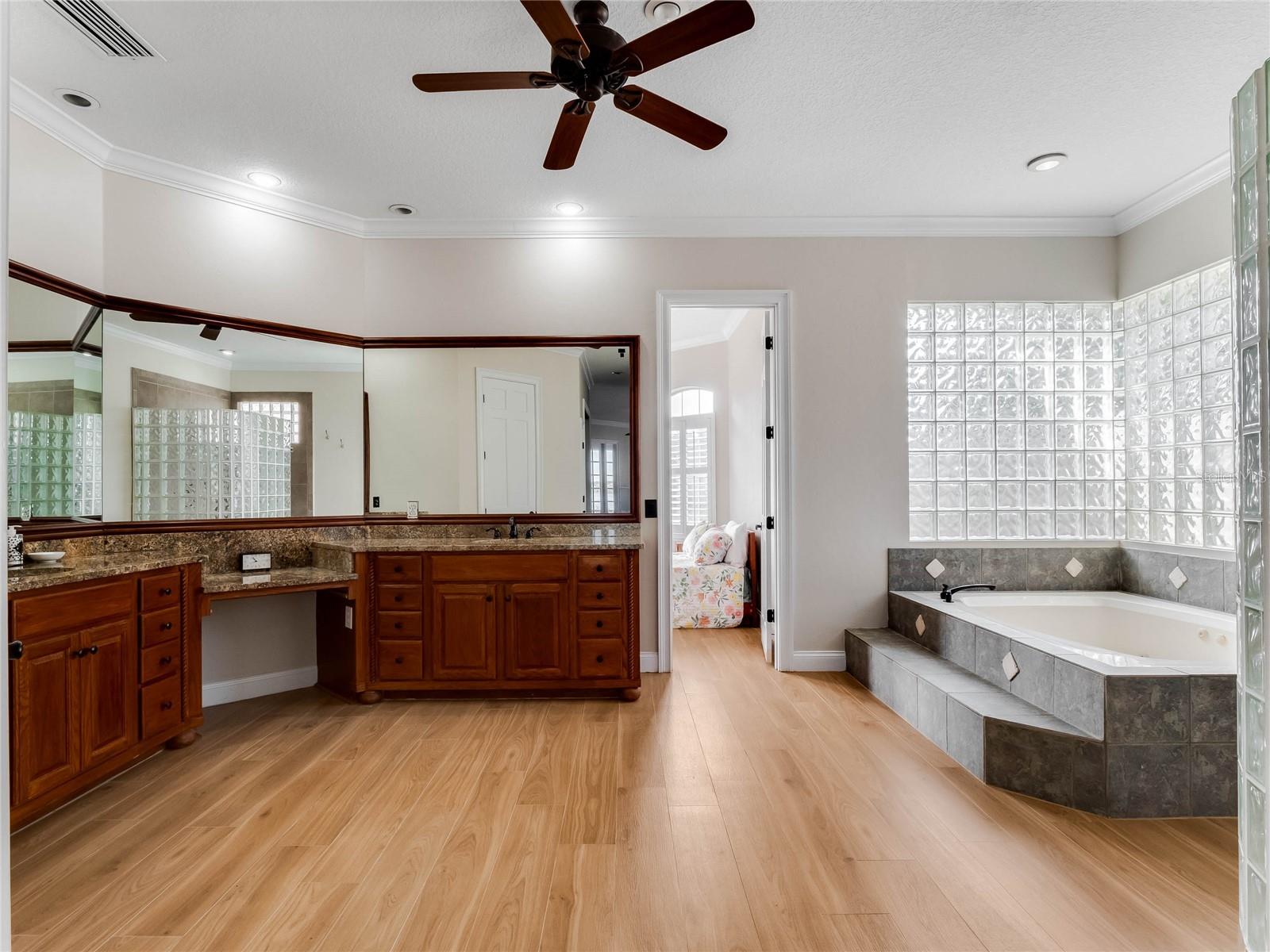 8503 SAND LAKE SHORES DR, ORLANDO, FL, 32836