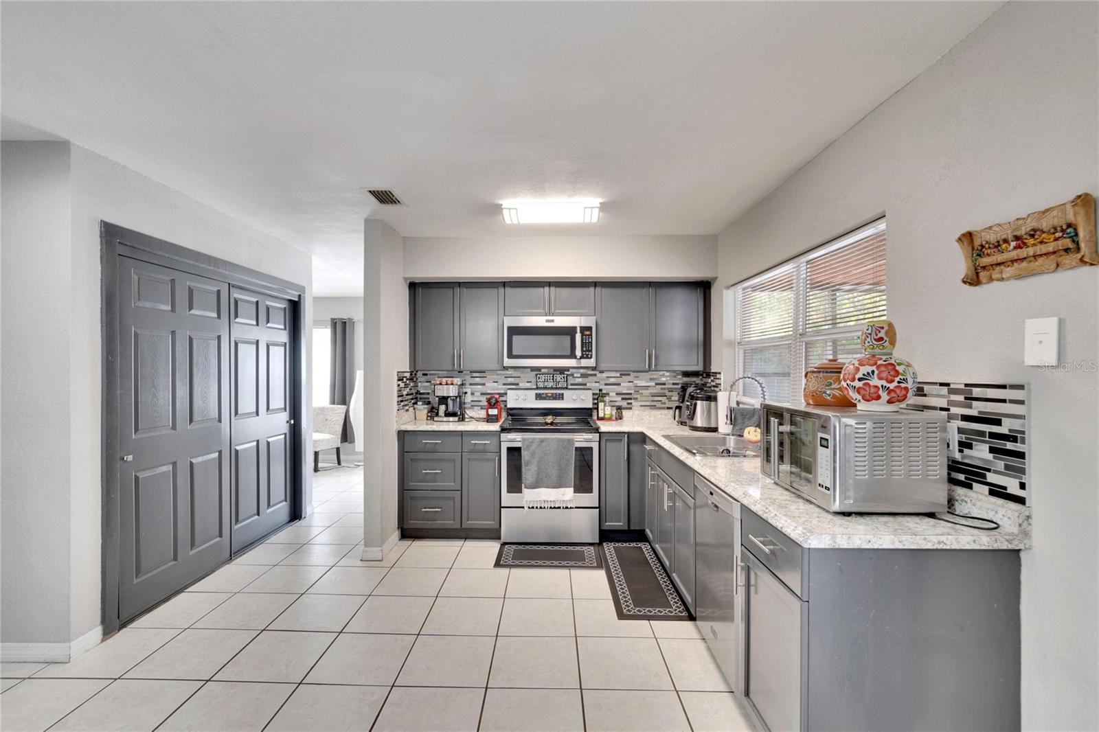 624 STONE DR, BRANDON, FL, 33510