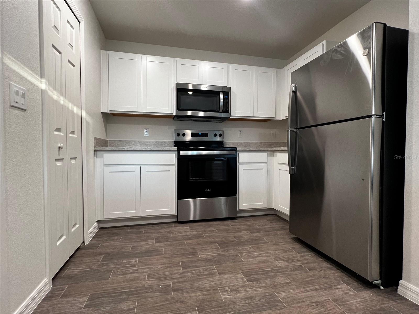 8 ROXANNE LN, PALM COAST, FL, 32164