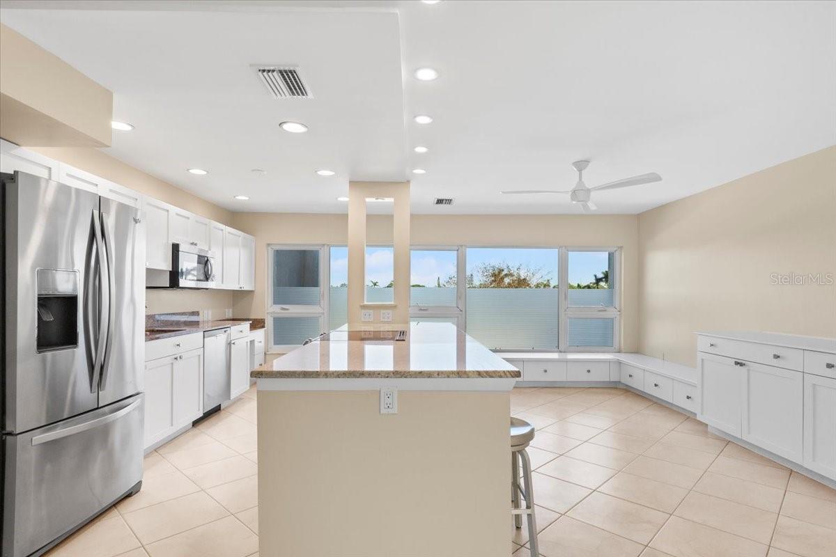 1100 IMPERIAL DR #408, SARASOTA, FL, 34236