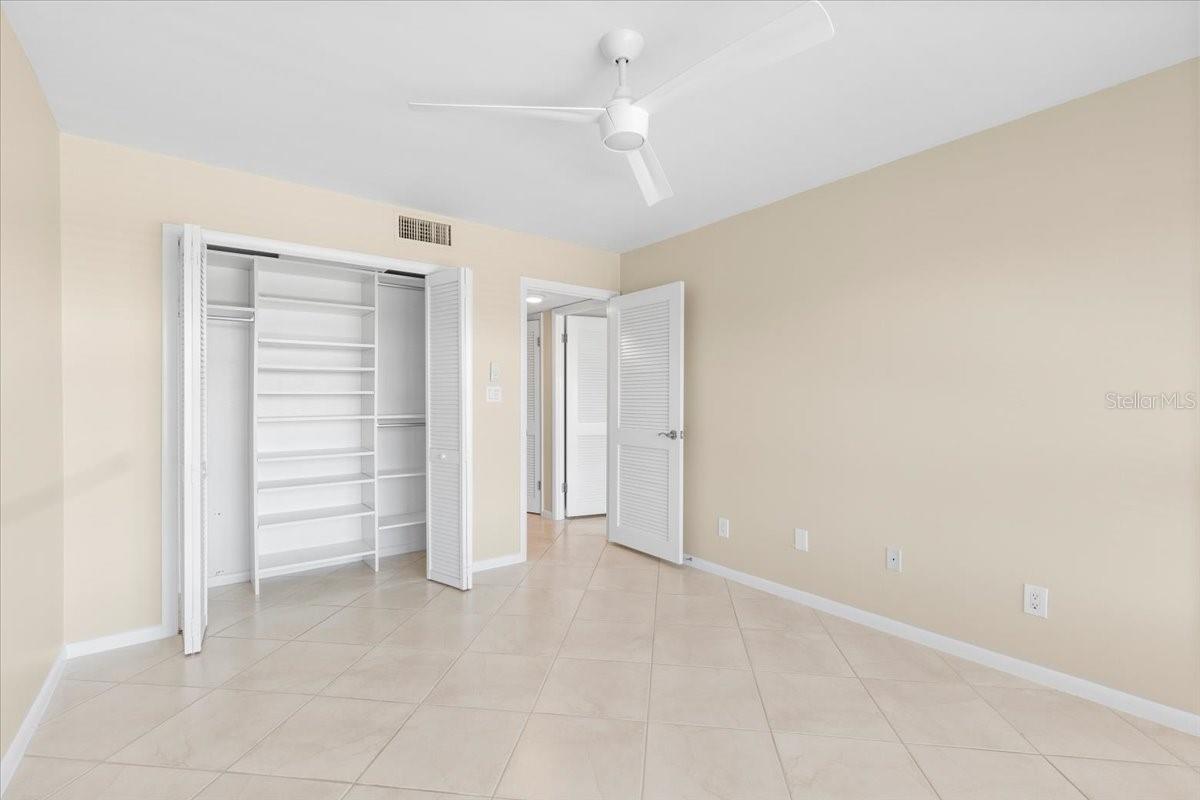 1100 IMPERIAL DR #408, SARASOTA, FL, 34236