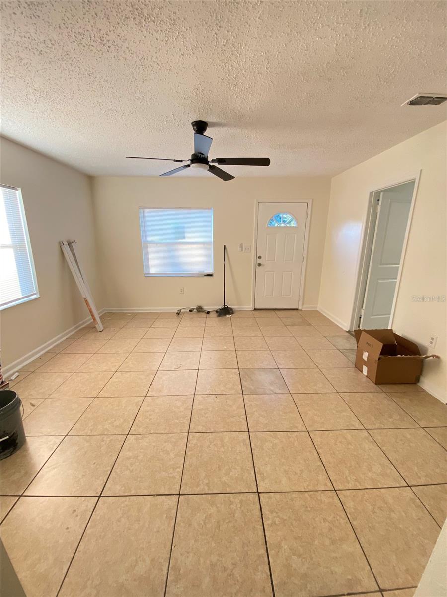 8305 N BROOKS ST, TAMPA, FL, 33604