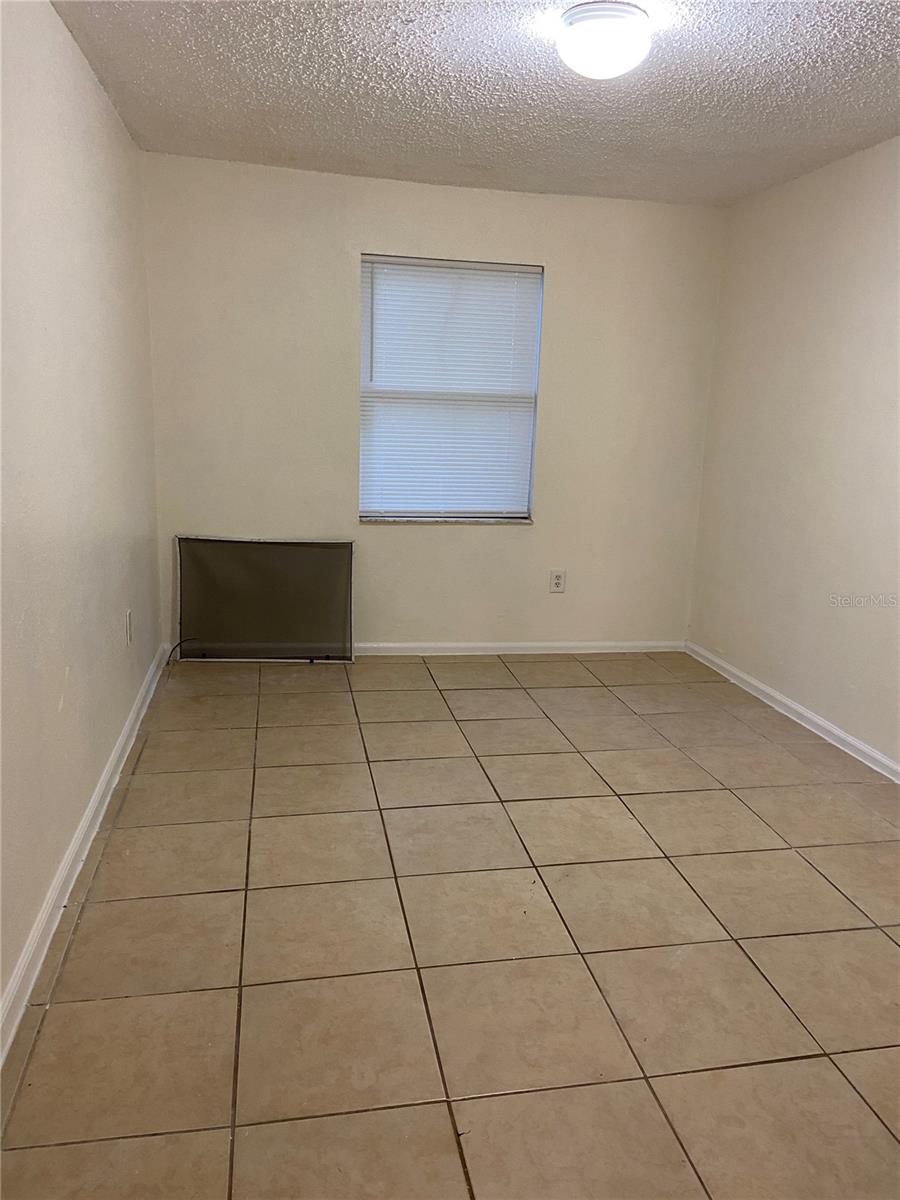 8305 N BROOKS ST, TAMPA, FL, 33604