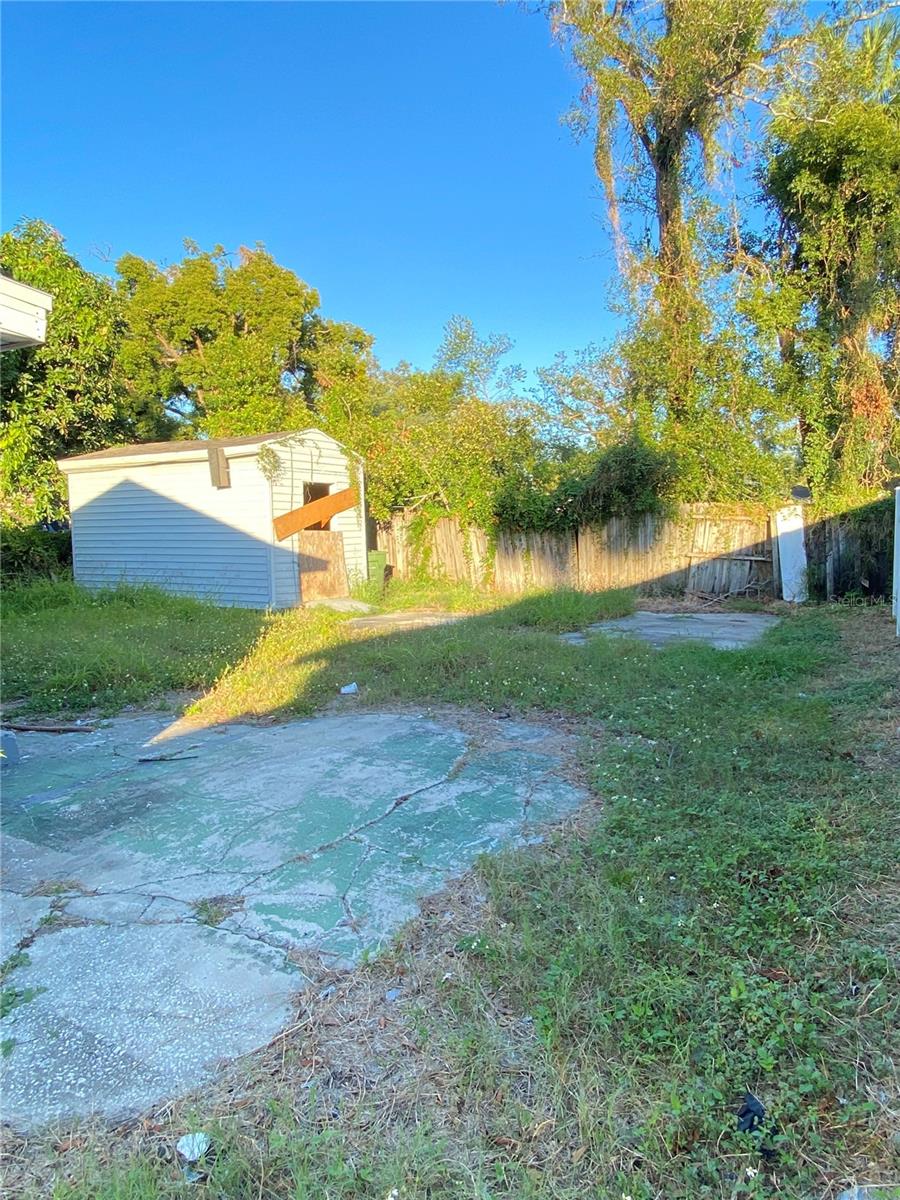 8305 N BROOKS ST, TAMPA, FL, 33604