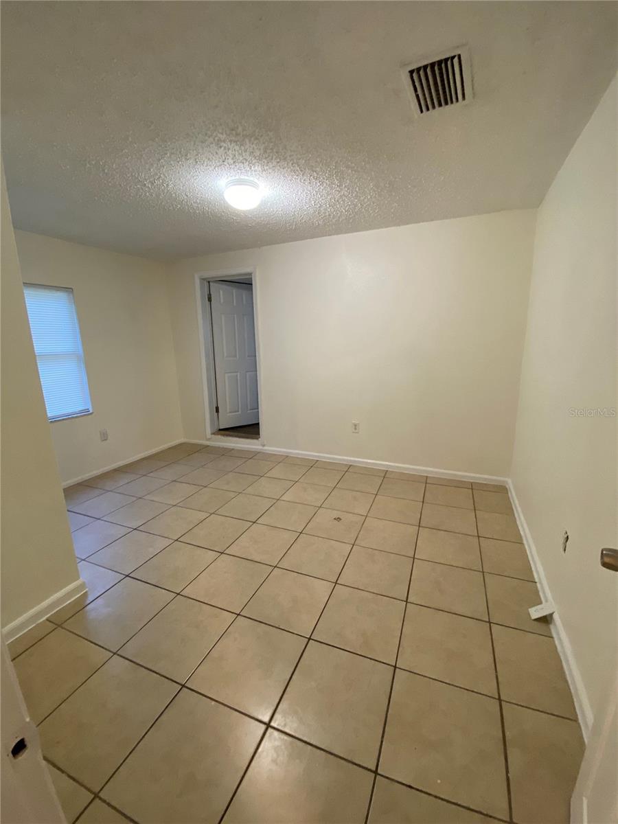 8305 N BROOKS ST, TAMPA, FL, 33604