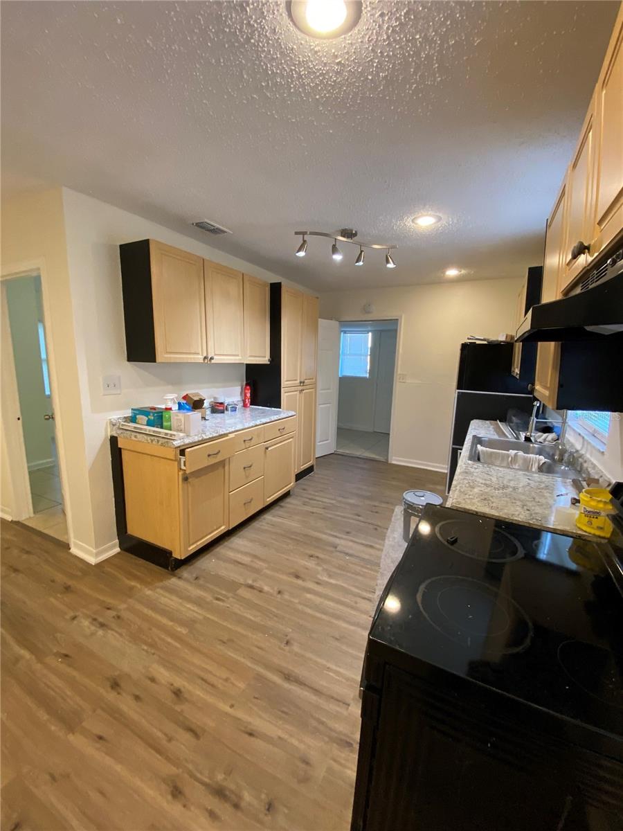 8305 N BROOKS ST, TAMPA, FL, 33604