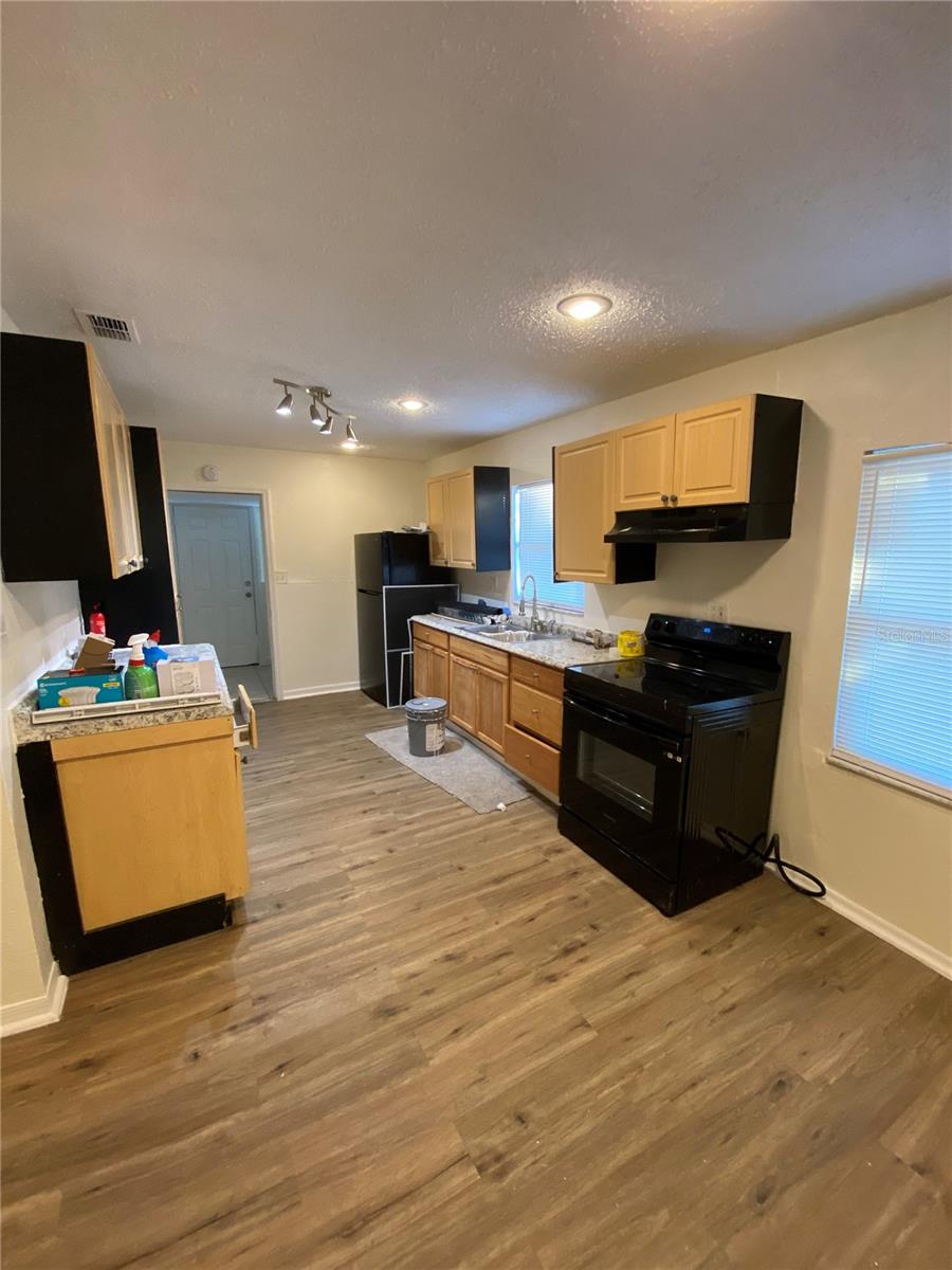 8305 N BROOKS ST, TAMPA, FL, 33604