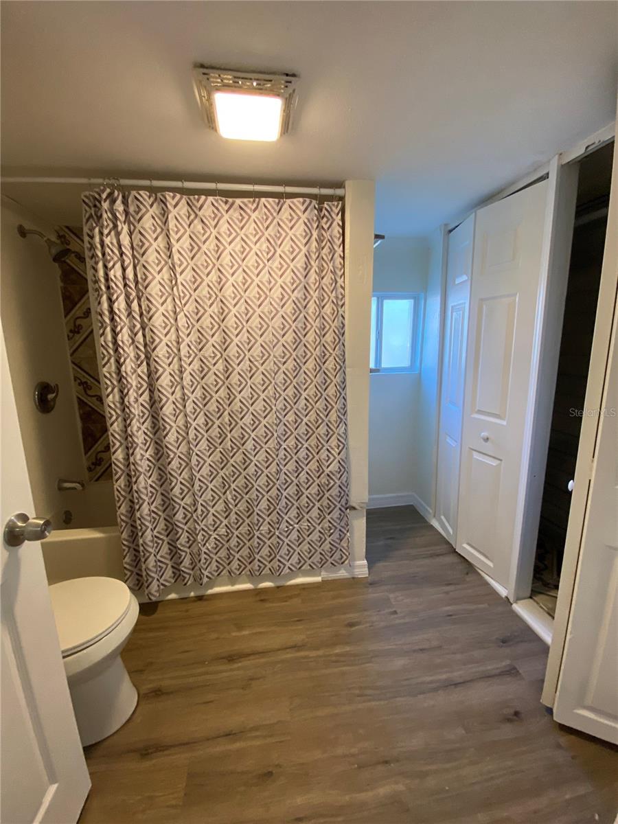 8305 N BROOKS ST, TAMPA, FL, 33604