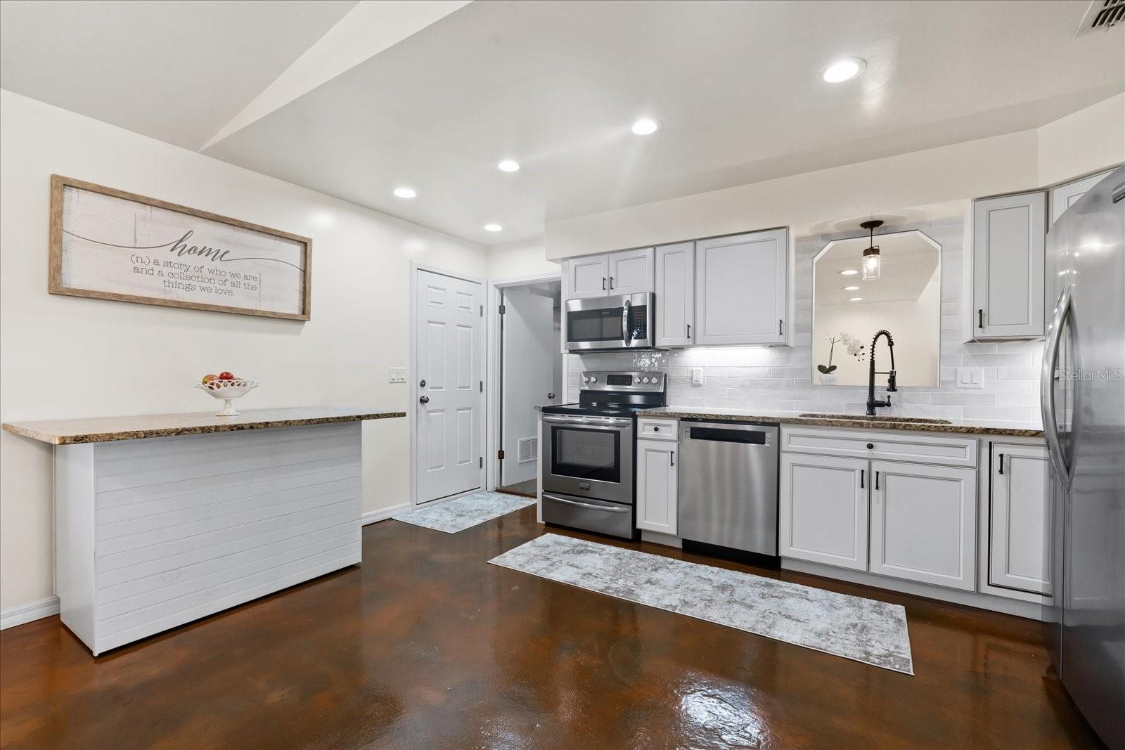 485 LAMBERT AVE, FLAGLER BEACH, FL, 32136