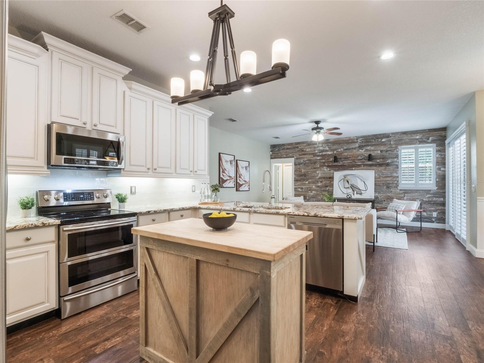 187 OSPREY LAKES CIR, CHULUOTA, FL, 32766