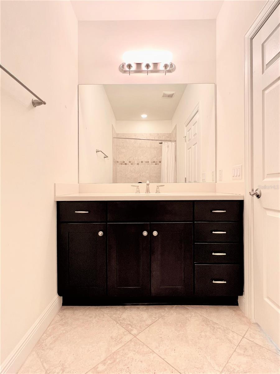 5808 YEATS MANOR DR, TAMPA, FL, 33616