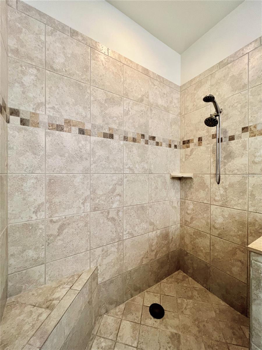 5808 YEATS MANOR DR, TAMPA, FL, 33616