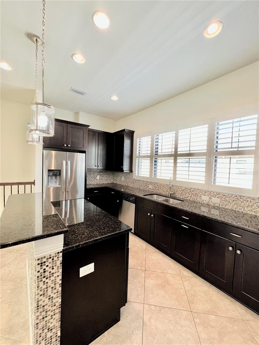 5808 YEATS MANOR DR, TAMPA, FL, 33616