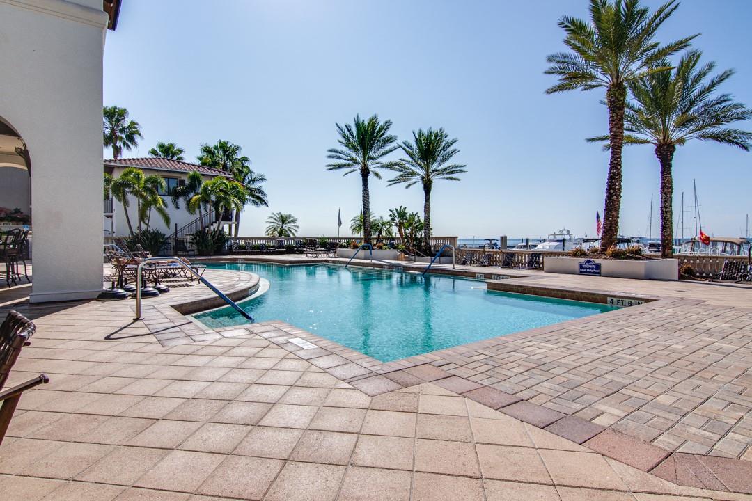 5808 YEATS MANOR DR, TAMPA, FL, 33616