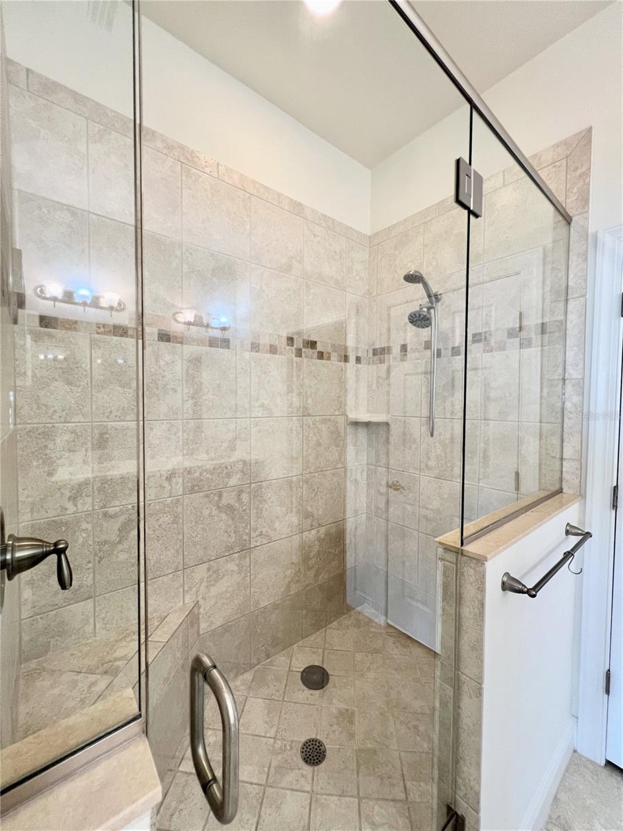 5808 YEATS MANOR DR, TAMPA, FL, 33616