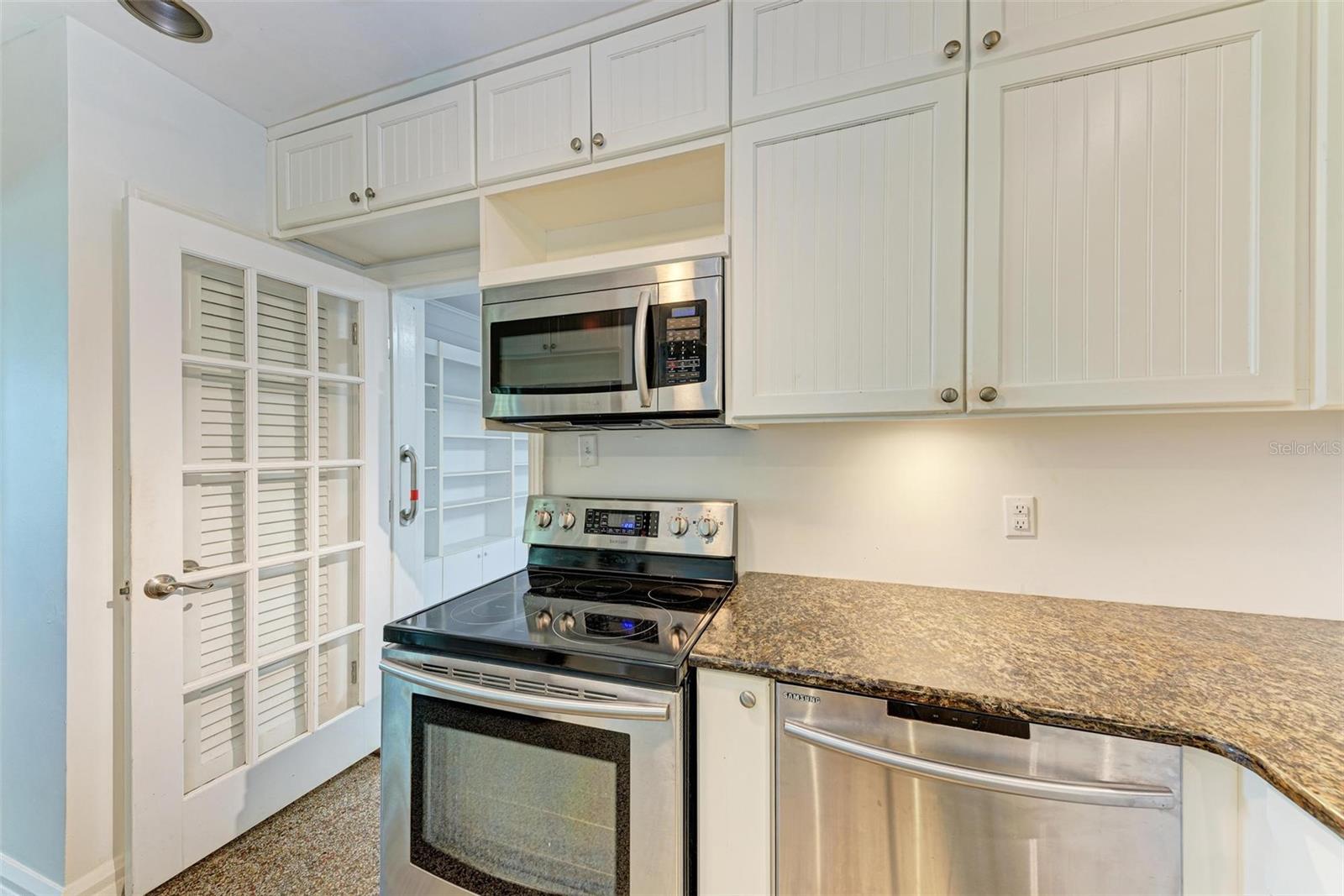 6280 UPLANDS BLVD, SARASOTA, FL, 34243