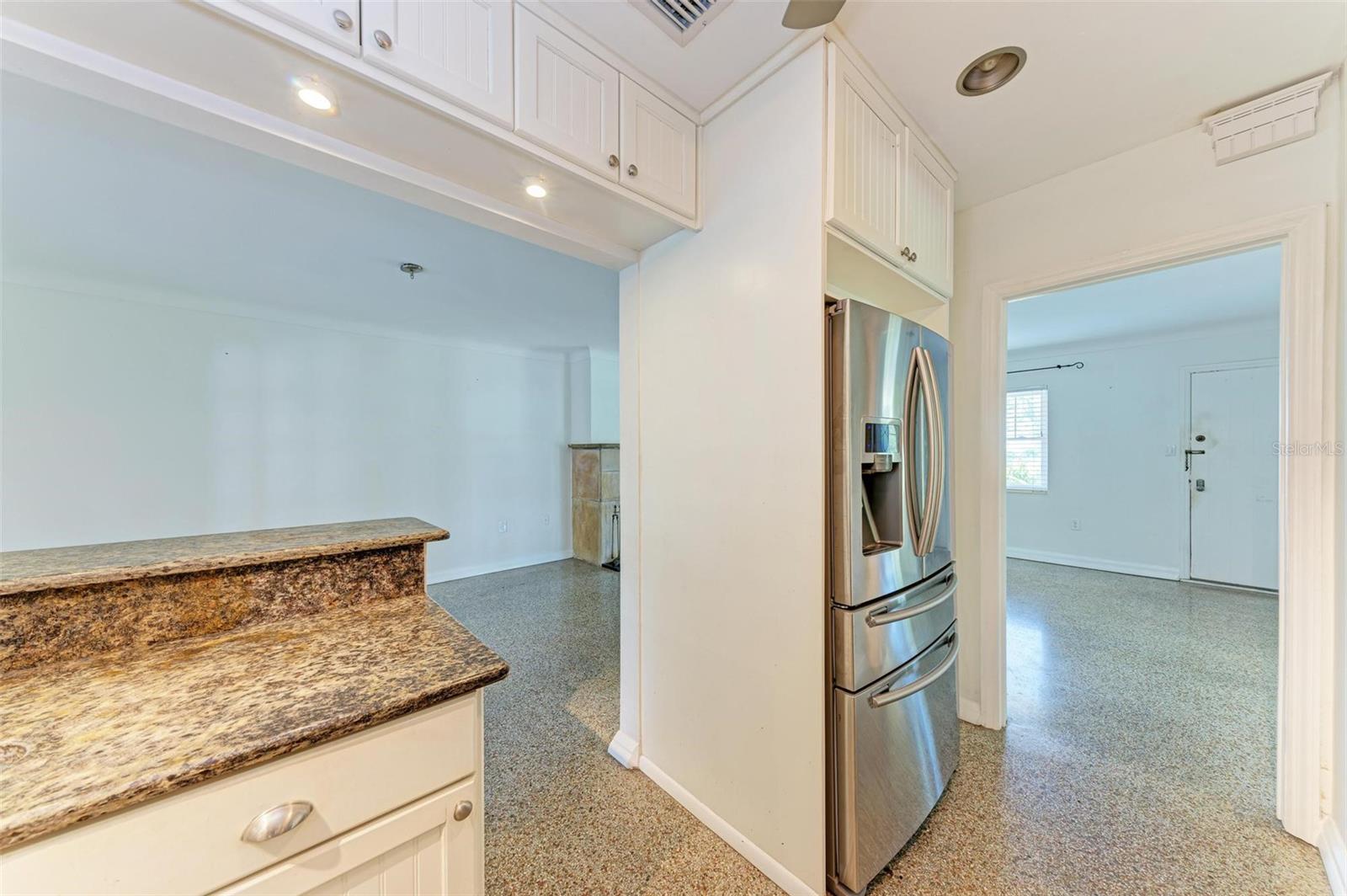 6280 UPLANDS BLVD, SARASOTA, FL, 34243